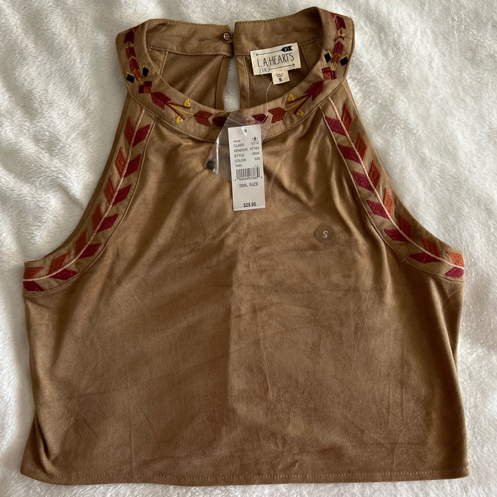 NWT LA Hearts Crop Top
